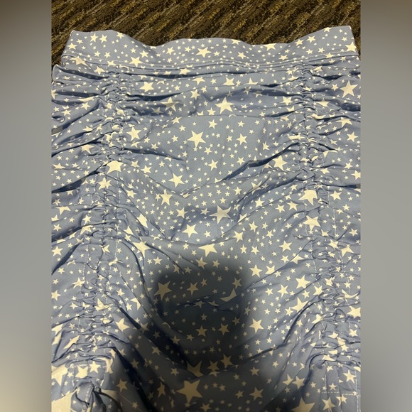 White and blue star mini skirt shein size small - Picture 3 of 5